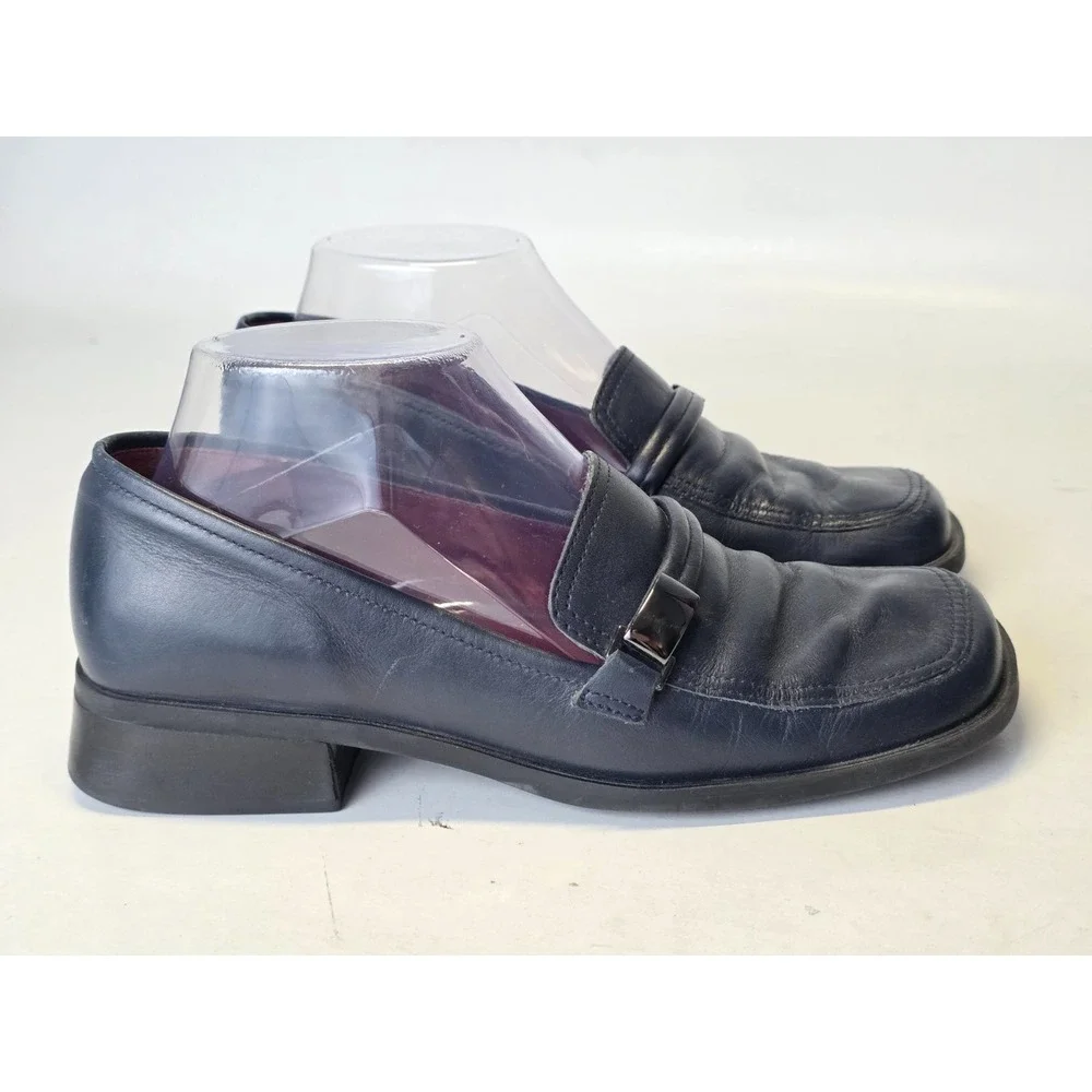 Bandolino Women's Loafers Size 7.5 M Navy Leather Slip‎ On Heels Shoes Vintage